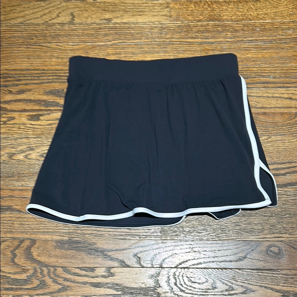 Black Skirt with White Trim - Picture 4 of 4